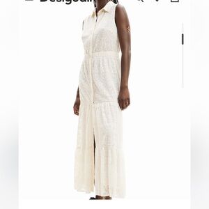 Cream lace emb dress